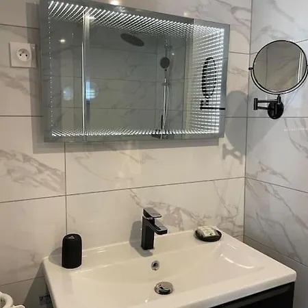 90m2 Hyper Centre Sauna * Strasburg
